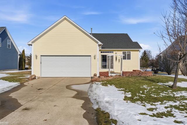 6251 Saint Charles Pass, Swartz Creek, MI 48473