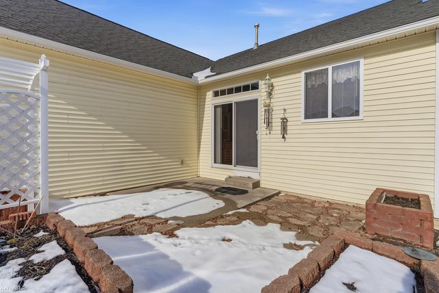 6251 Saint Charles Pass, Swartz Creek, MI 48473