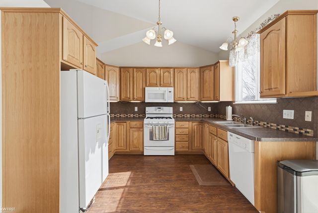 6251 Saint Charles Pass, Swartz Creek, MI 48473