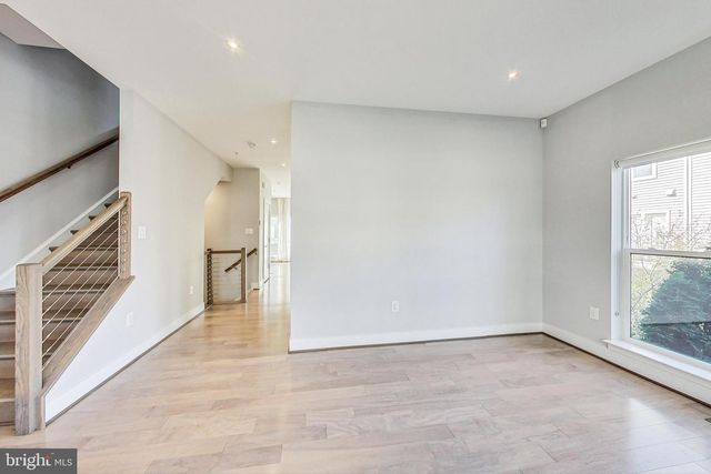 1458 PICCARD DR, Rockville, MD 20850