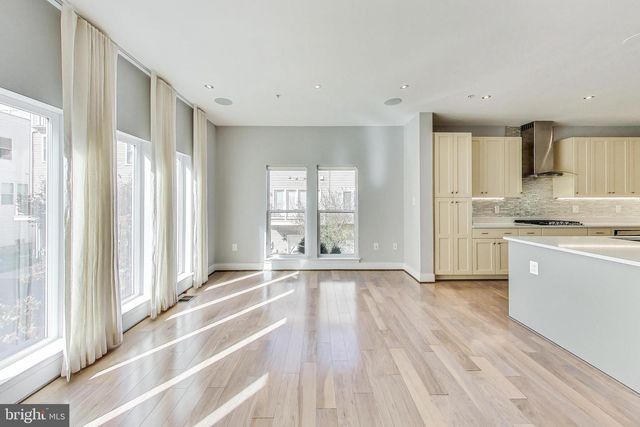 1458 PICCARD DR, Rockville, MD 20850