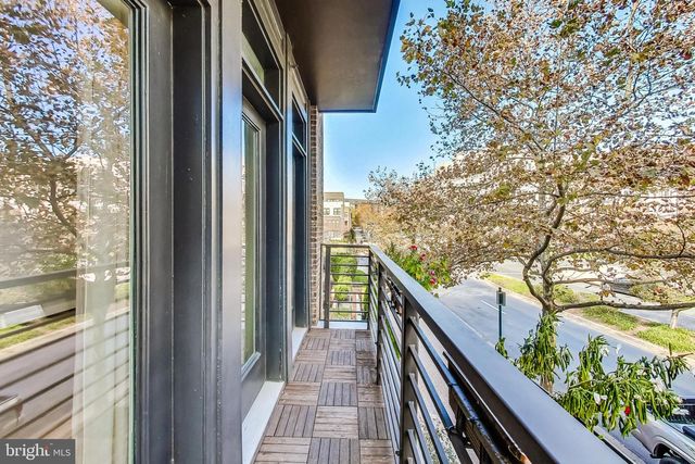 1458 PICCARD DR, Rockville, MD 20850