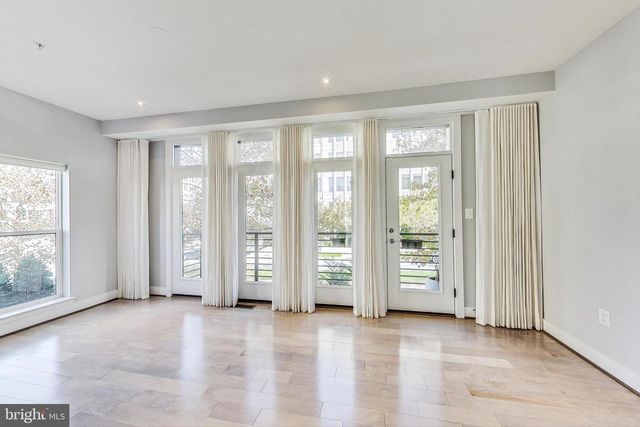 1458 PICCARD DR, Rockville, MD 20850