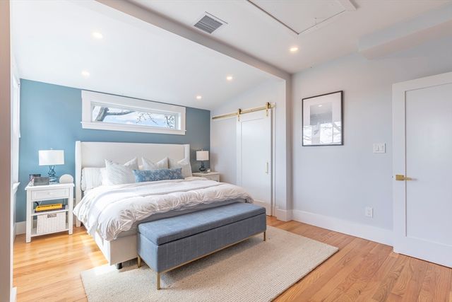 55 Alpine Way 2, Boston, MA 02125