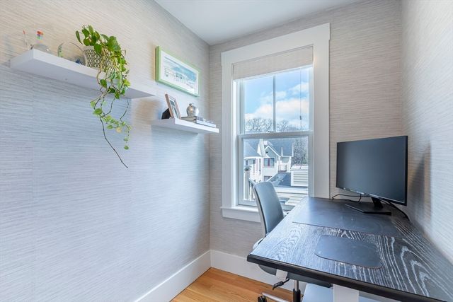 55 Alpine Way 2, Boston, MA 02125