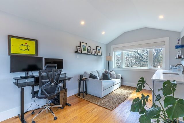 55 Alpine Way 2, Boston, MA 02125