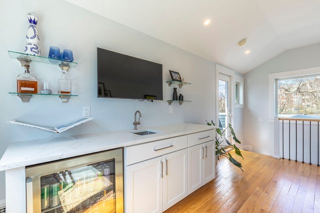 55 Alpine Way 2, Boston, MA 02125