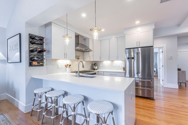 55 Alpine Way 2, Boston, MA 02125