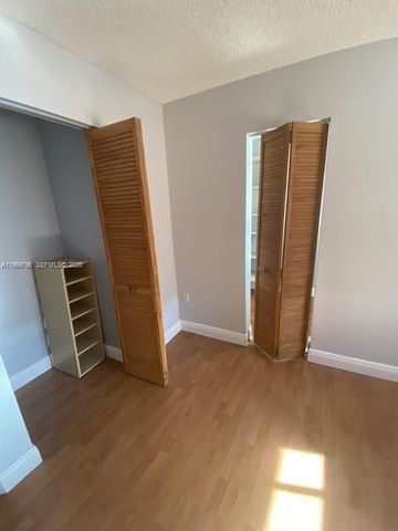 14611 Balgowan Rd 204-1, Miami Lakes, FL 33016