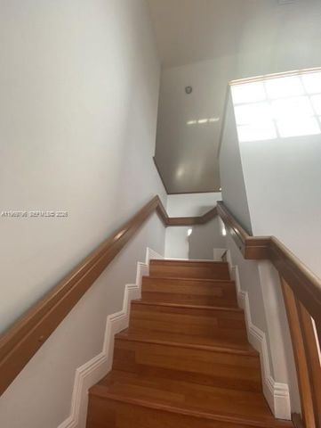 14611 Balgowan Rd 204-1, Miami Lakes, FL 33016