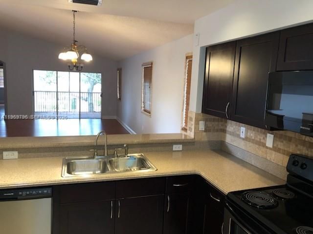 14611 Balgowan Rd 204-1, Miami Lakes, FL 33016