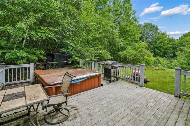 10 Armands Way, Dunbarton, NH 03046