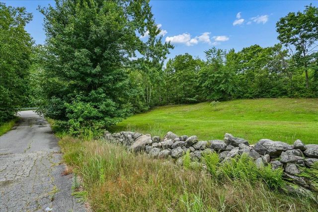 10 Armands Way, Dunbarton, NH 03046