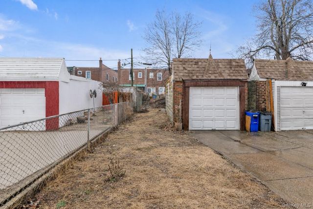 205-22 112th Avenue, Saint Albans, NY 11412