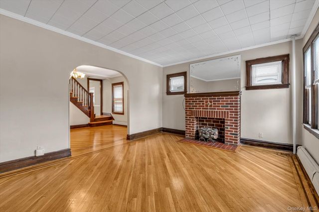 205-22 112th Avenue, Saint Albans, NY 11412