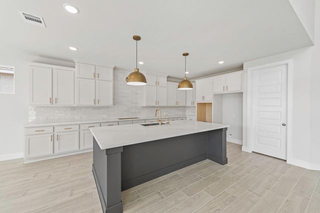 105 Beebalm CV, Georgetown, TX 78633