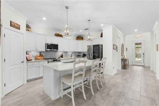 10252 Livorno DR, Fort Myers, FL 33913