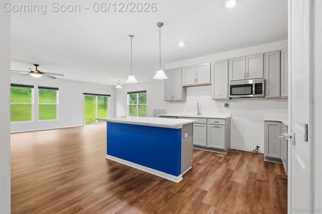171 Coppice Way, White Lake Charter Township, MI 48386