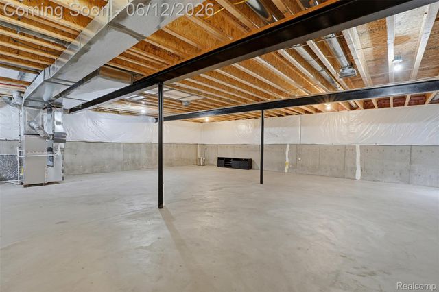 171 Coppice Way, White Lake Charter Township, MI 48386