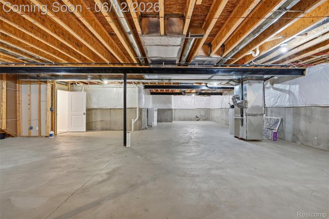 171 Coppice Way, White Lake Charter Township, MI 48386