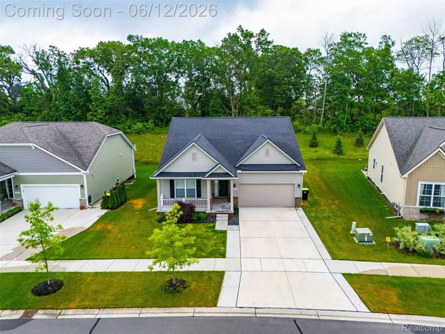 171 Coppice Way, White Lake Charter Township, MI 48386