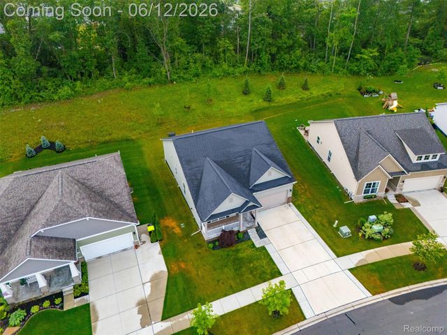 171 Coppice Way, White Lake Charter Township, MI 48386