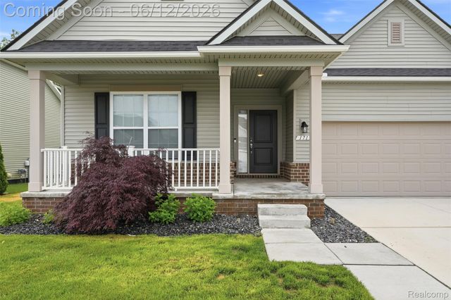 171 Coppice Way, White Lake Charter Township, MI 48386