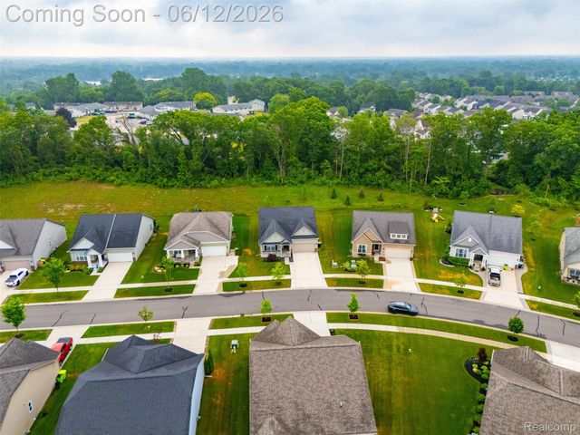 171 Coppice Way, White Lake Charter Township, MI 48386