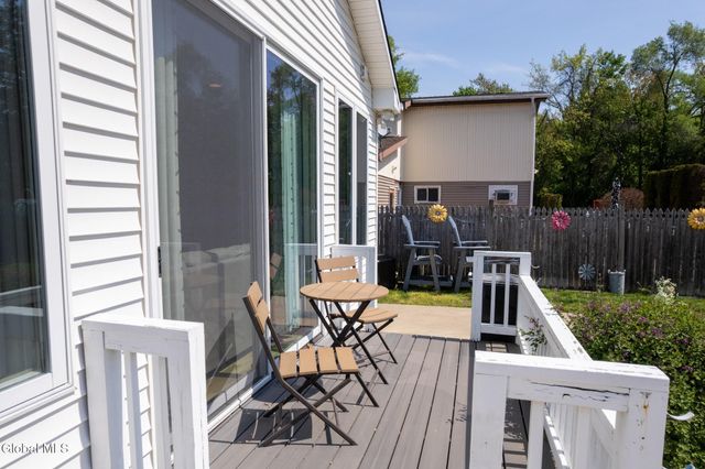 14 Lee Avenue, Guilderland, NY 12303