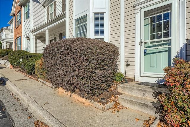 1310 Kilmington Court, Alpharetta, GA 30009