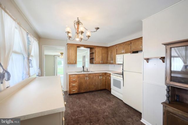 1000 W ELM AVE, Hanover, PA 17331