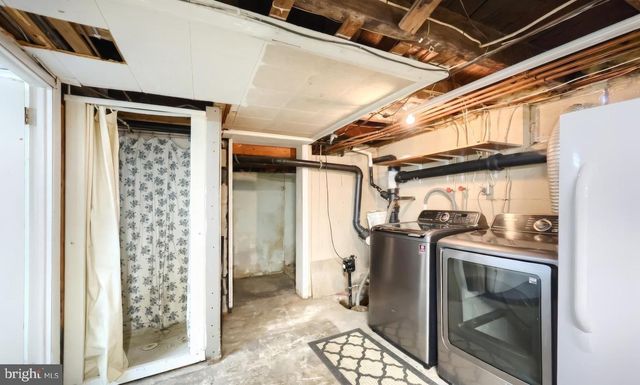 1000 W ELM AVE, Hanover, PA 17331