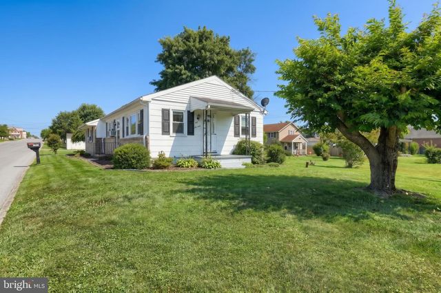 1000 W ELM AVE, Hanover, PA 17331