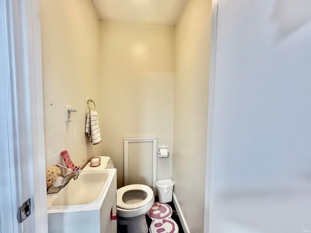 2016 Felix Place, Plymouth, IN 46563