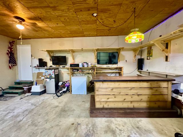 2016 Felix Place, Plymouth, IN 46563