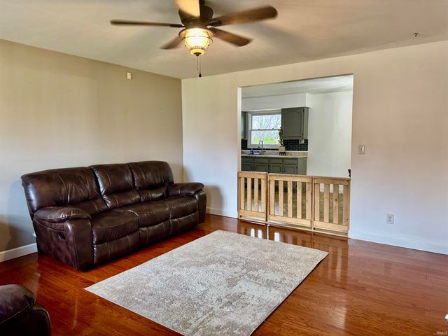 2016 Felix Place, Plymouth, IN 46563