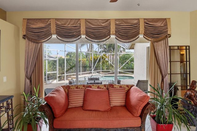 216 Cypress Trace, Royal Palm Beach, FL 33411