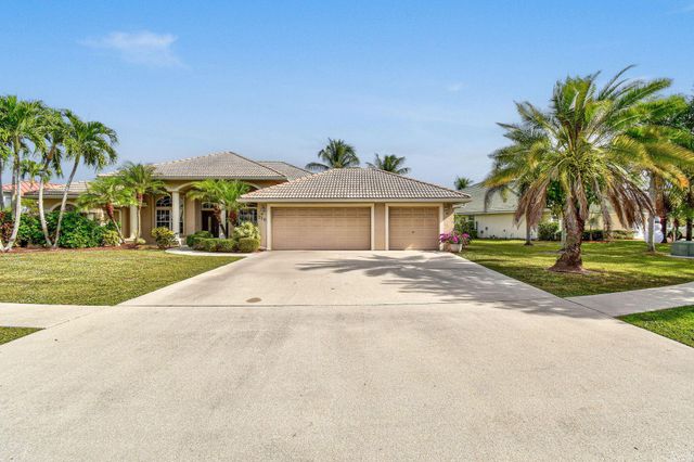 216 Cypress Trace, Royal Palm Beach, FL 33411