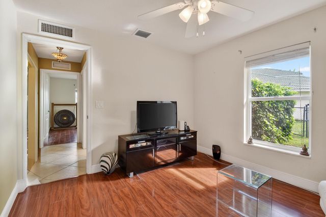 216 Cypress Trace, Royal Palm Beach, FL 33411