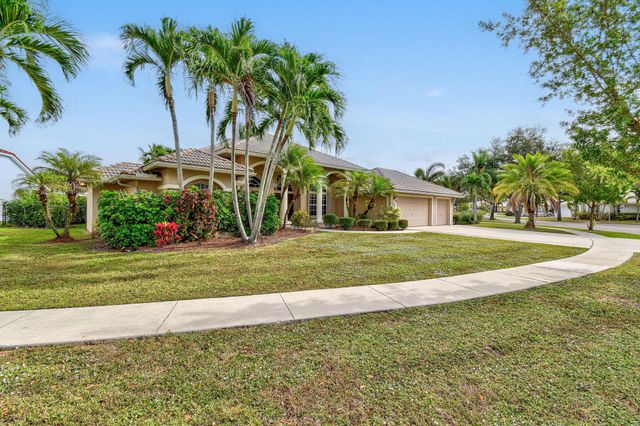 216 Cypress Trace, Royal Palm Beach, FL 33411