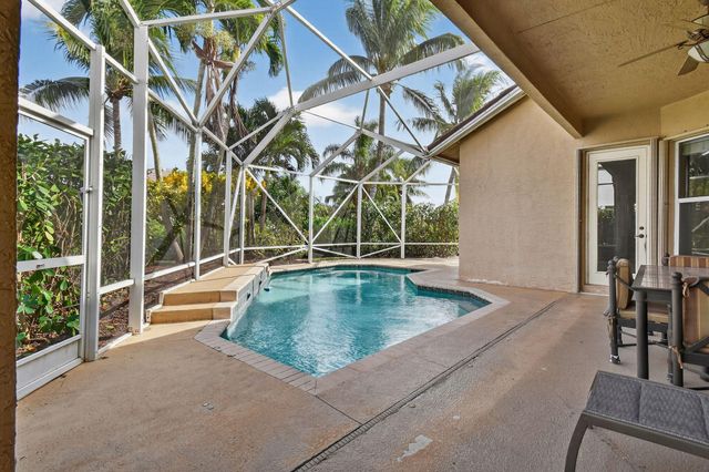 216 Cypress Trace, Royal Palm Beach, FL 33411