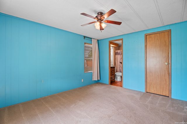 430 PECAN DR SW, Mcqueeney, TX 78123