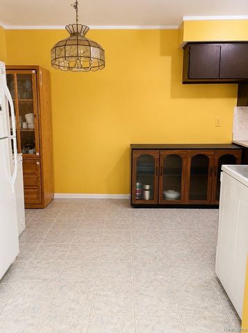 8401 18 Mile Road 94, Sterling Heights, MI 48313