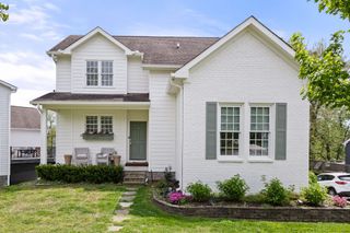 5505 Knob Rd, Nashville, TN 37209