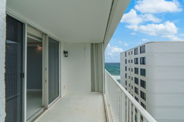 3580 S Ocean Boulevard 8b, South Palm Beach, FL 33480