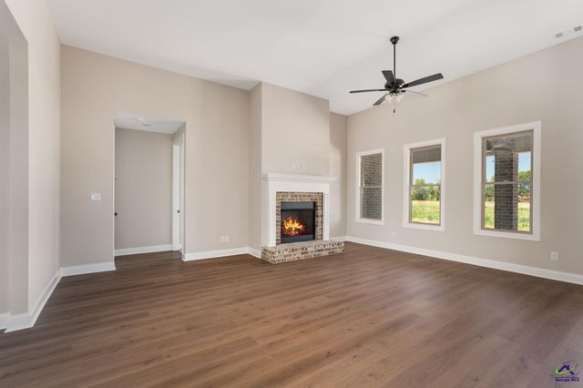 211 Farmland Circle, Perry, GA 31069