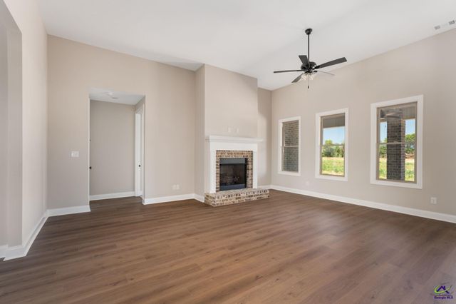 211 Farmland Circle, Perry, GA 31069