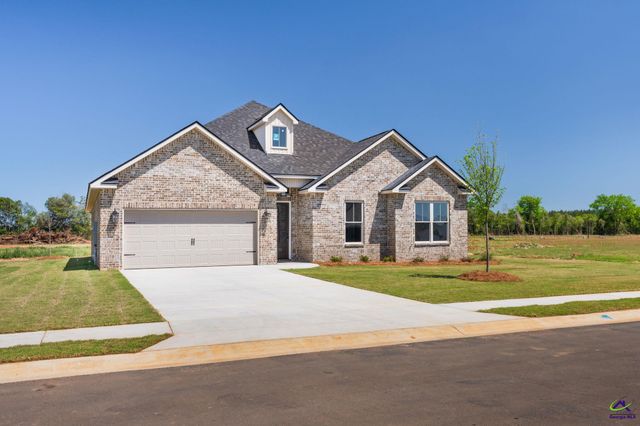 211 Farmland Circle, Perry, GA 31069