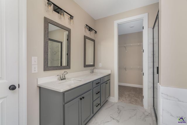 211 Farmland Circle, Perry, GA 31069
