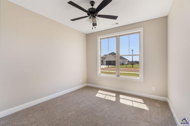 211 Farmland Circle, Perry, GA 31069
